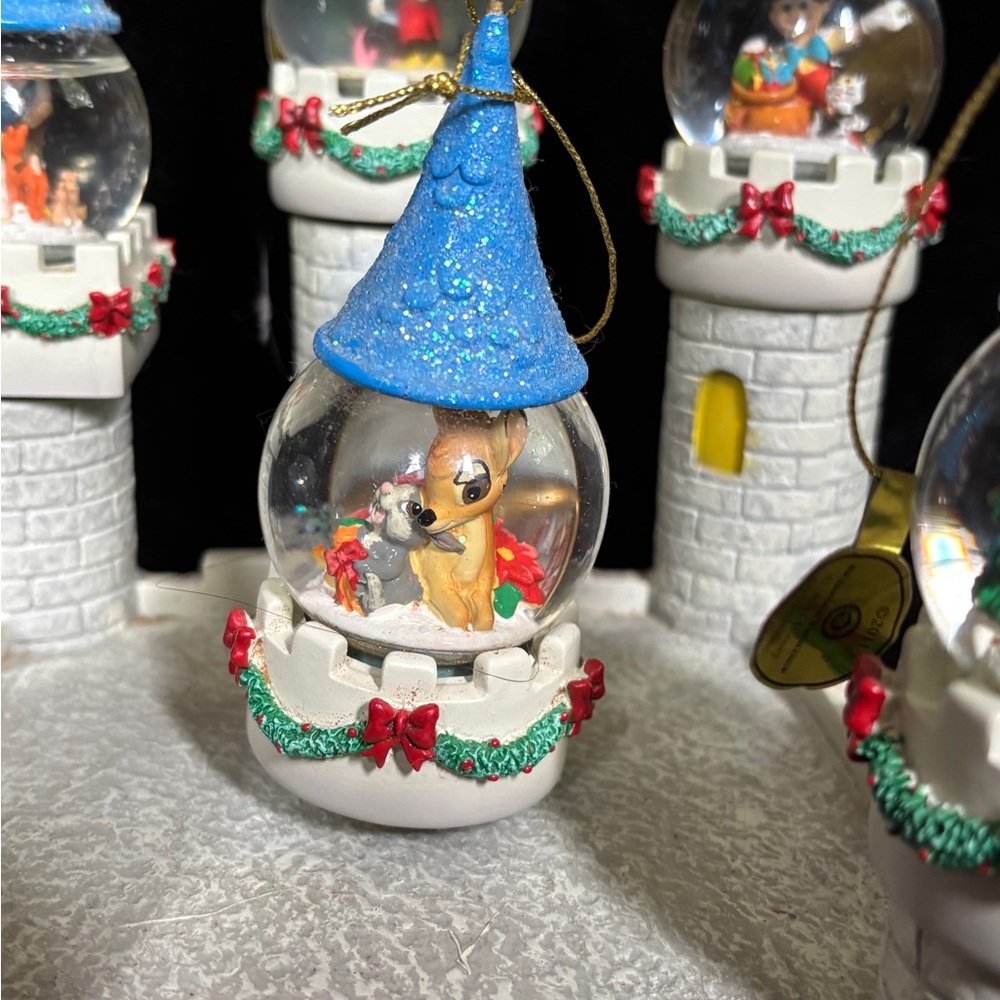 The Bradford Exchange Disney “Cinderella’s Castle” - Picture 5 of 13